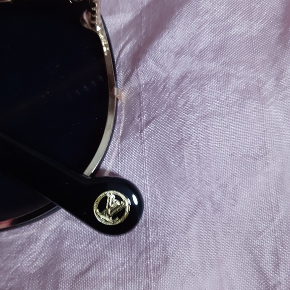 Louis Vuitton SUNGLASSES Made in Italy - Picture 6 of 11